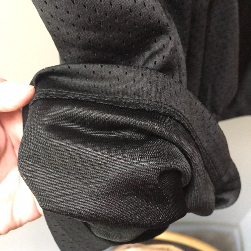 Starter black Basketball Shorts! - Picture 7 of 9